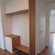 Zur&uuml;ckhaltend und schlicht pr&auml;sentiert sich die Garderobe und hinterl&auml;sst gleichzeitig einen soliden ersten Eindruck 